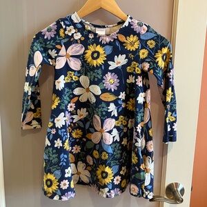 Hanna Andersson girls size 6-7 long sleeve dress